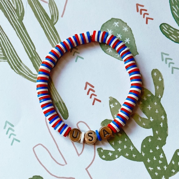 Red White and Blue flat clay bead bracelet - Picture 2 of 4